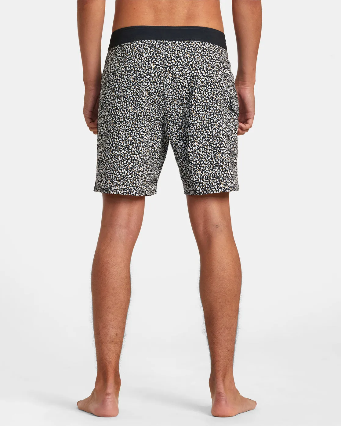 Restless 17" Boardshorts - Black