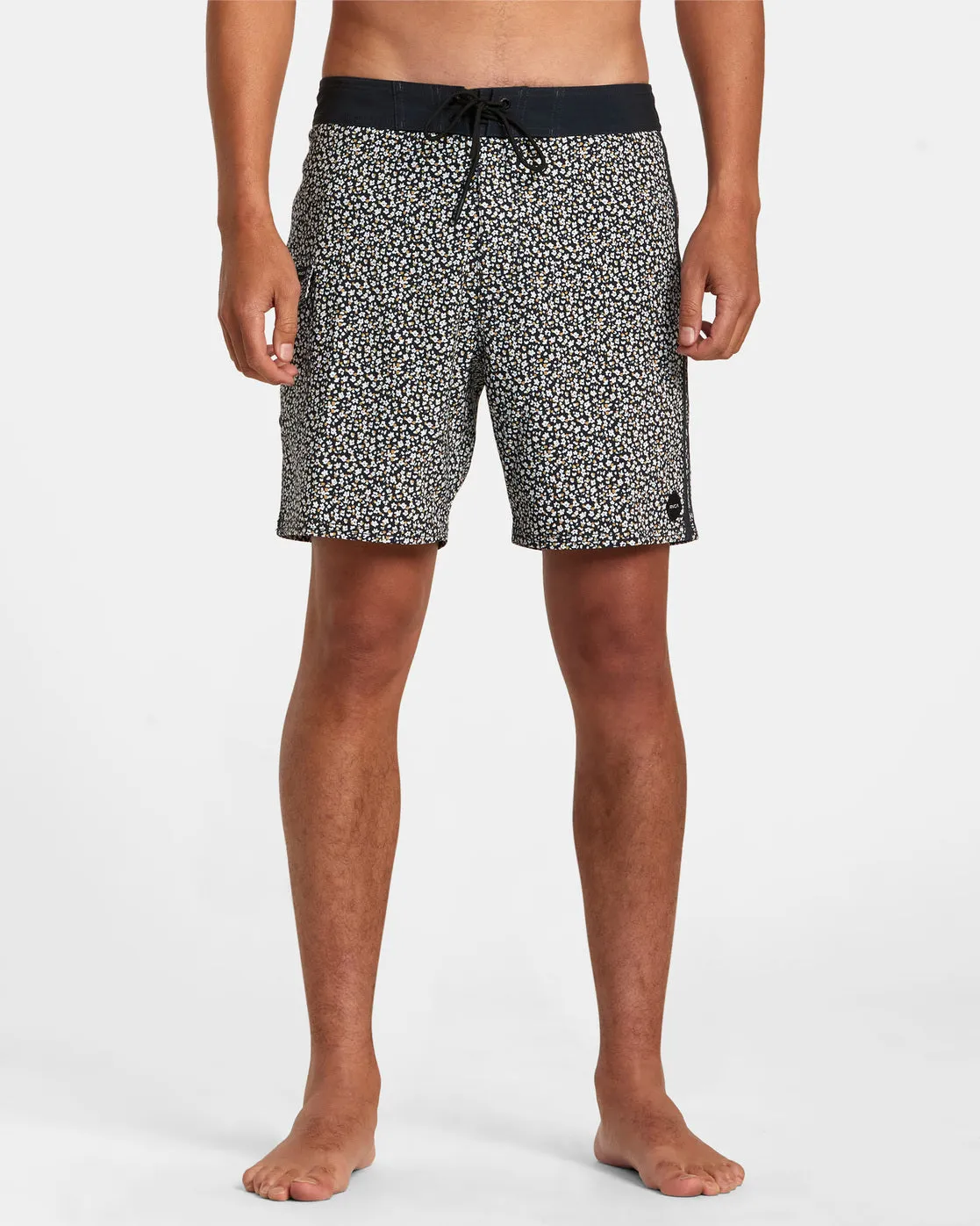 Restless 17" Boardshorts - Black